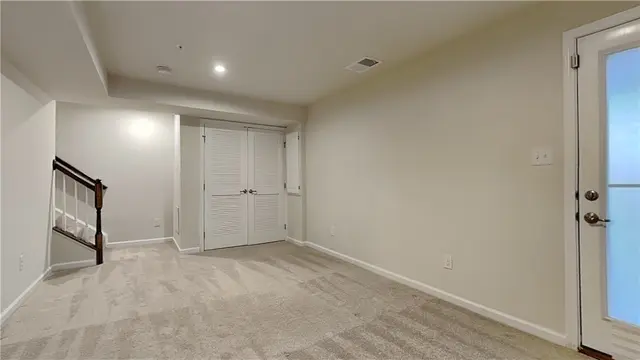 114 Curtis Ct. gallery image 43