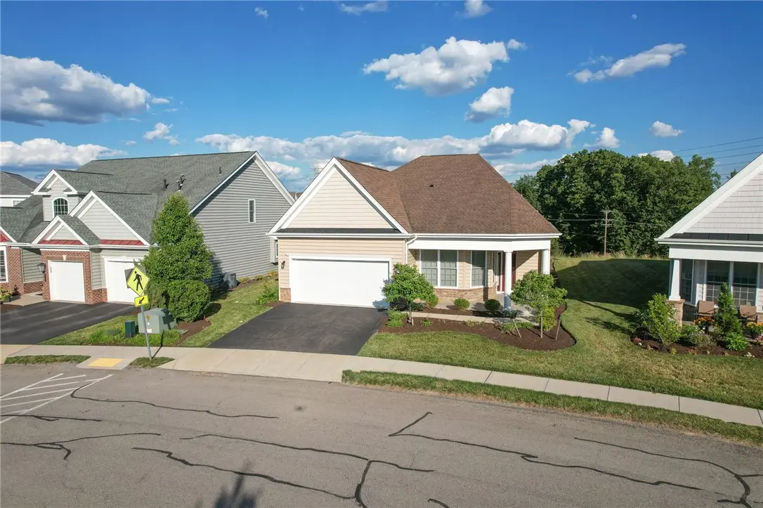 114 Gateway Dr