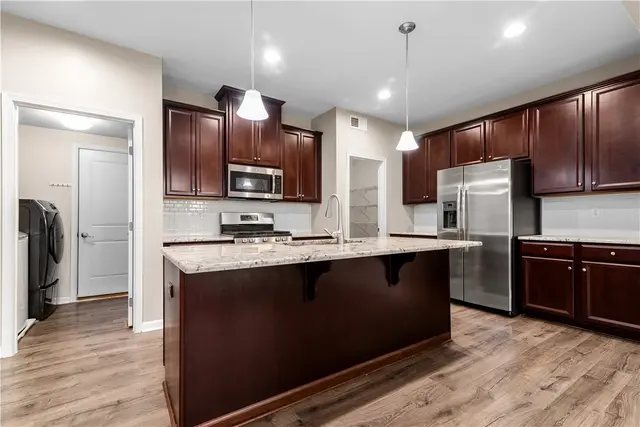 114 Granite Ridge Circle gallery image 9