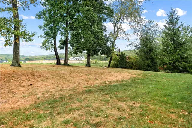 114 Granite Ridge Circle gallery image 11