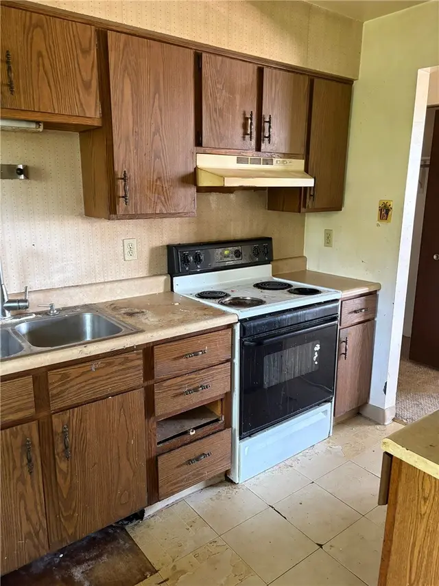 114 Opal Ct gallery image 12
