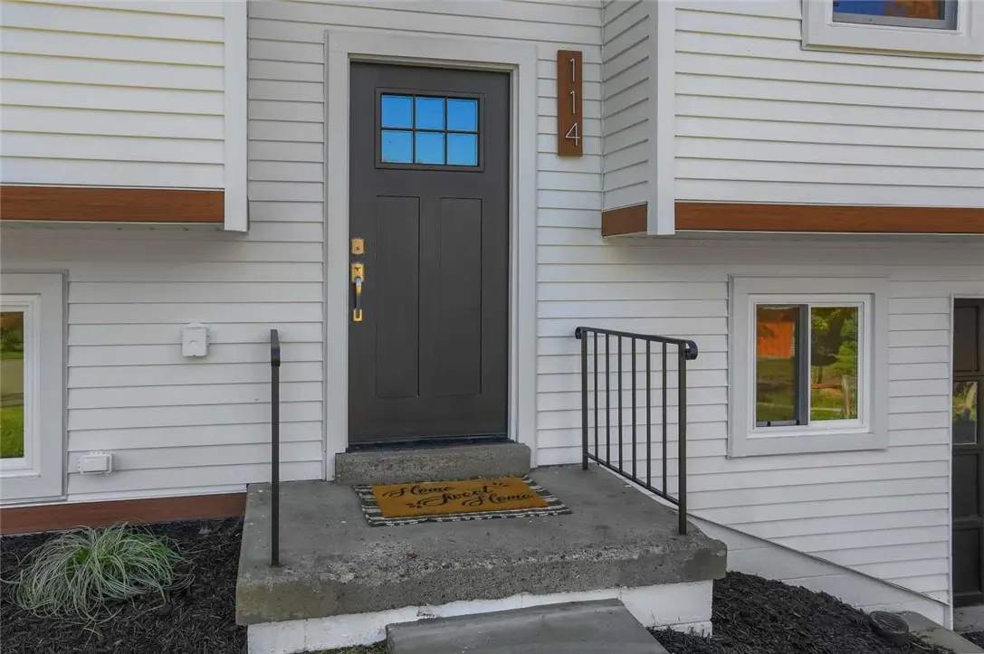 114 Opal Ct