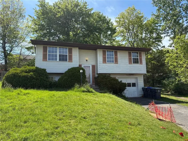 114 Opal Ct