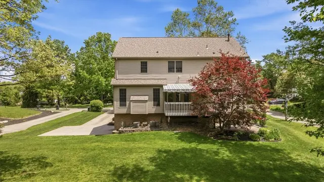 114 Sewickley Farm Circle gallery image 8