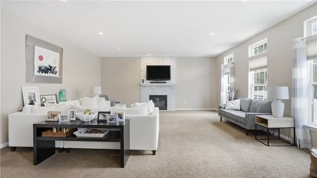 114 Tanglewood Dr gallery image 13