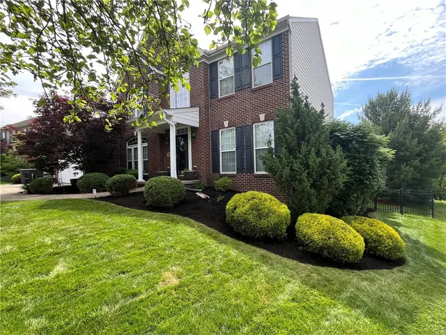 114 Tanglewood Dr gallery image 17