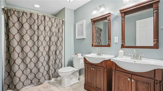 114 Tanglewood Dr gallery image 25