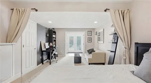 114 Tanglewood Dr gallery image 27