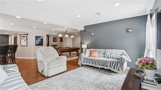 114 Tanglewood Dr gallery image 32