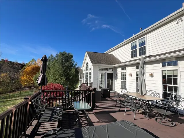 114 Tanglewood Dr gallery image 45