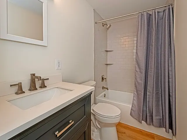 115 Bellford Dr gallery image 2