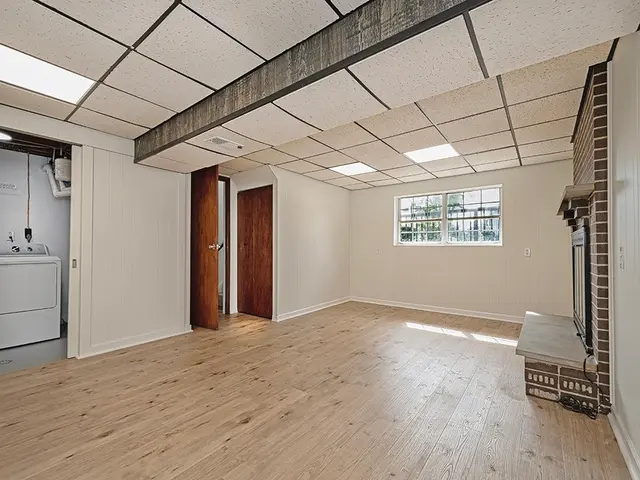 115 Bellford Dr gallery image 18