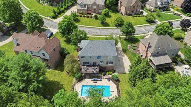 115 Drake Dr gallery image 5