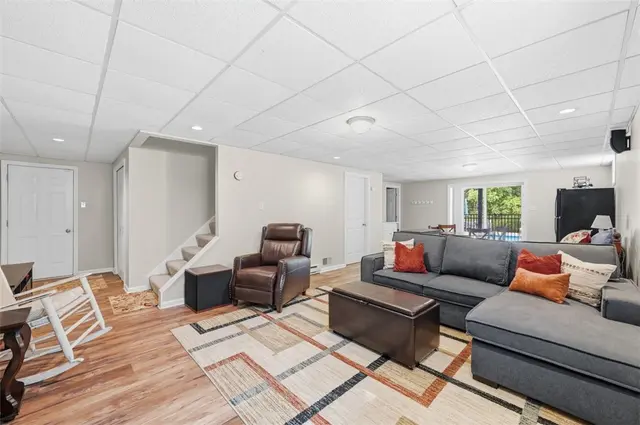 115 Drake Dr gallery image 10