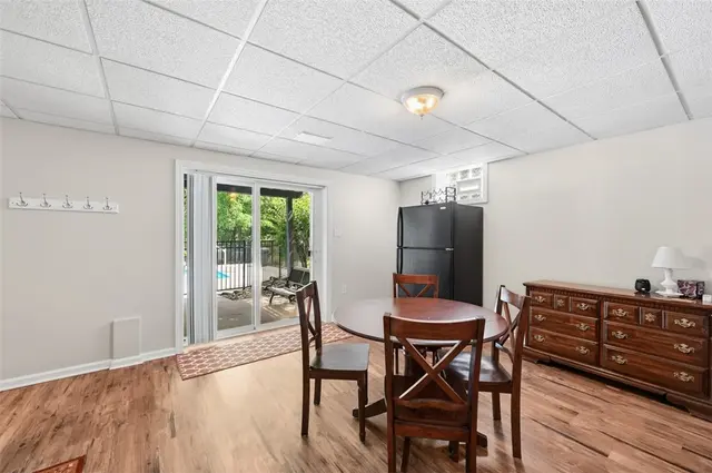 115 Drake Dr gallery image 40