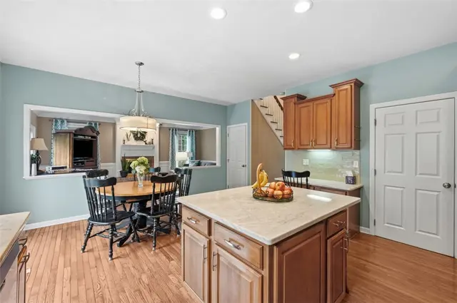 115 Drake Dr gallery image 43