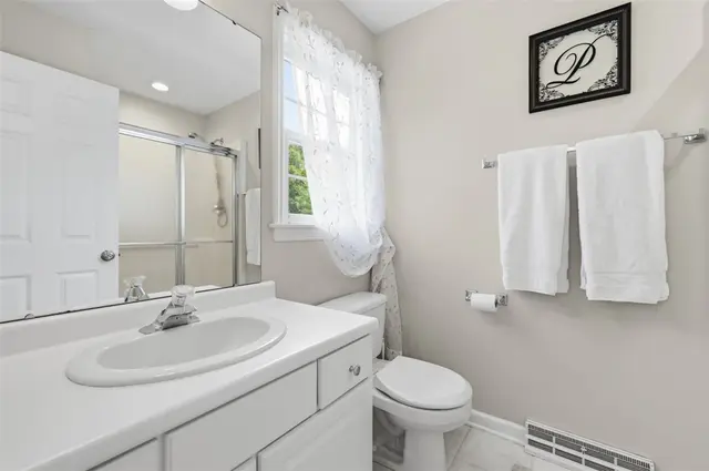 115 Drake Dr gallery image 44