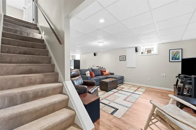 115 Drake Dr gallery image 47