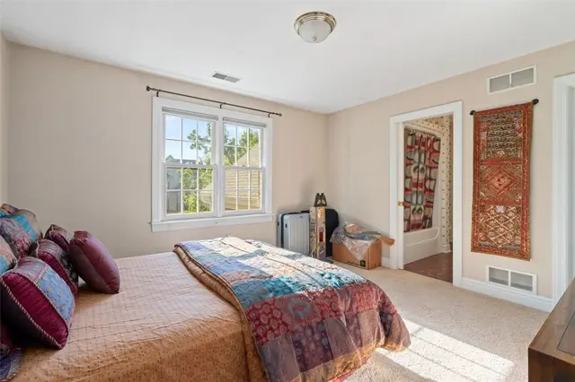 115 Lyndhurst Cir gallery image 22