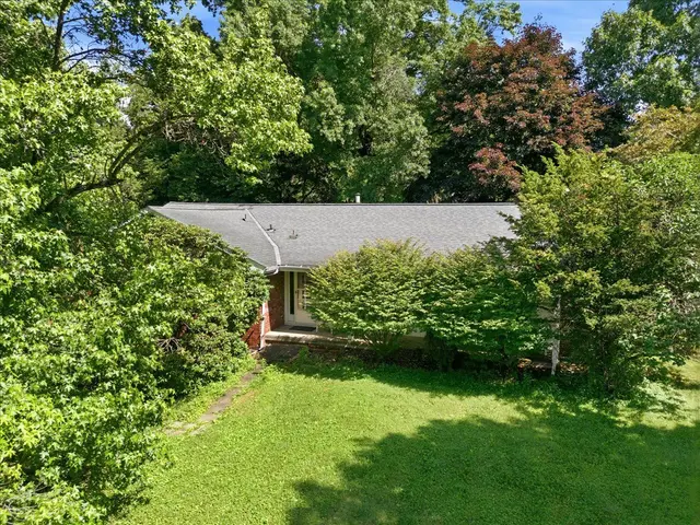 115 Meadowvue DRIVE gallery image 2