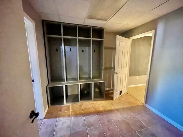 115 Radcliff Dr gallery image 3