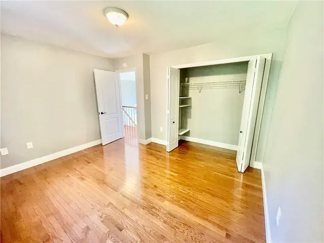 115 Radcliff Dr gallery image 8