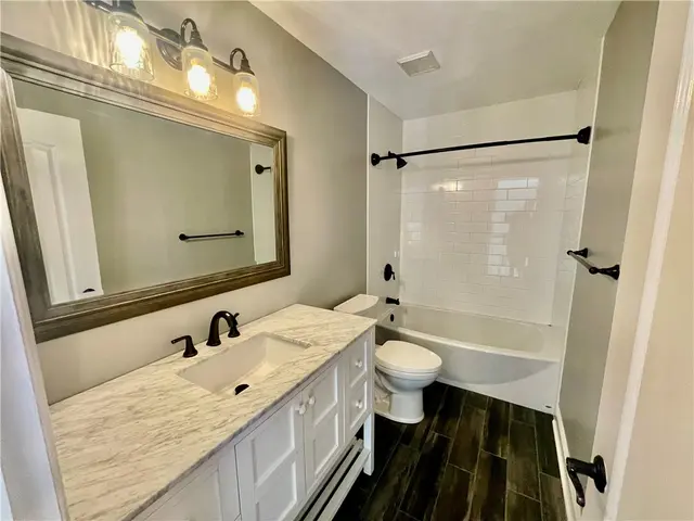 115 Radcliff Dr gallery image 13