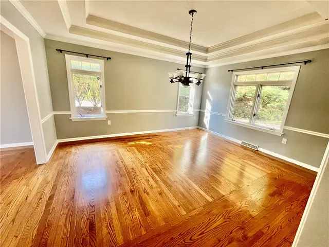 115 Radcliff Dr gallery image 14
