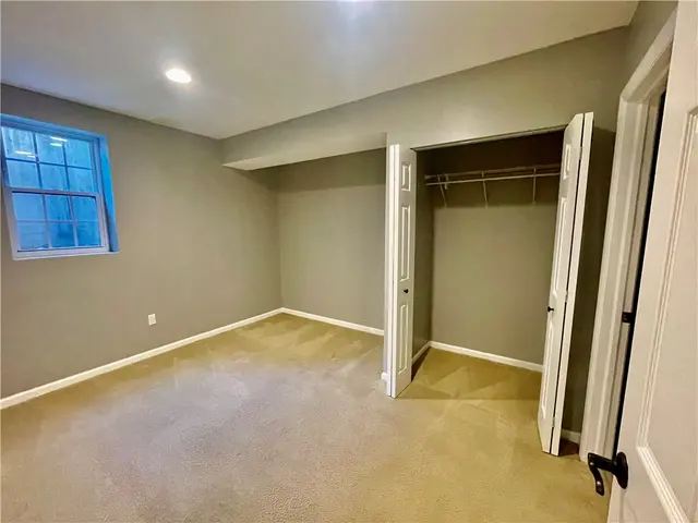 115 Radcliff Dr gallery image 20