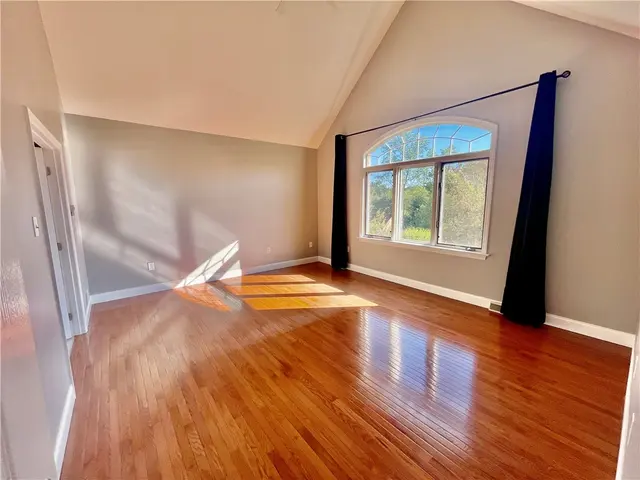 115 Radcliff Dr gallery image 22