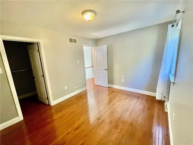 115 Radcliff Dr gallery image 43