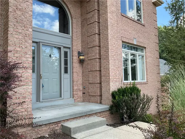 115 Radcliff Dr gallery image 45