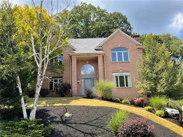 115 Radcliff Dr