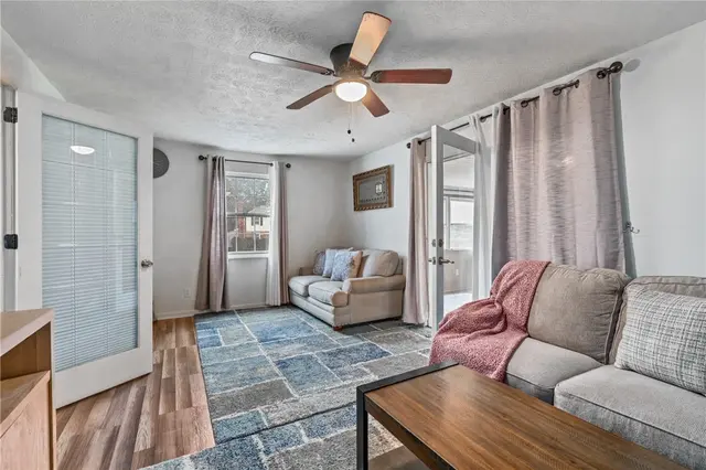 1150 Judy Ann Pl gallery image 3