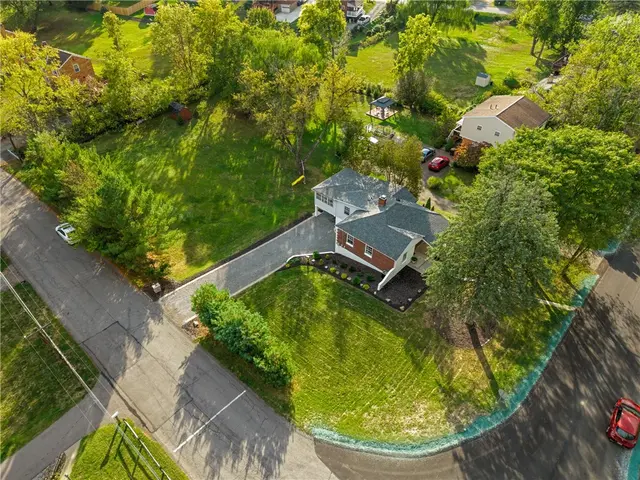1150 Judy Ann Pl gallery image 14