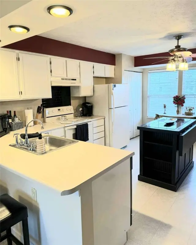 116 Antler Hollow Ct gallery image 4