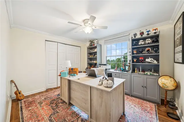 116 Colonial Dr gallery image 4