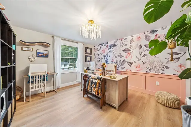 116 Colonial Dr gallery image 15