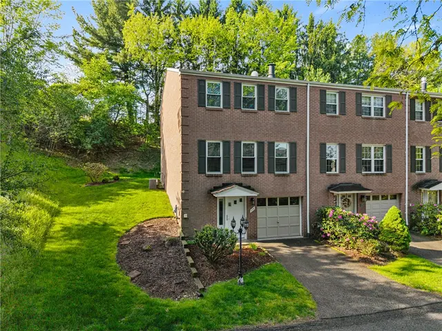 116 Inverness Dr. gallery image 2