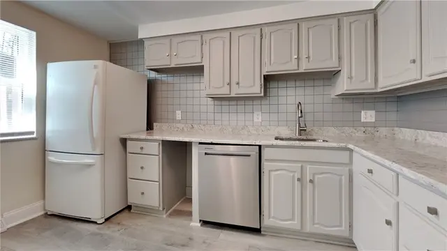 116 Inverness Dr. gallery image 7