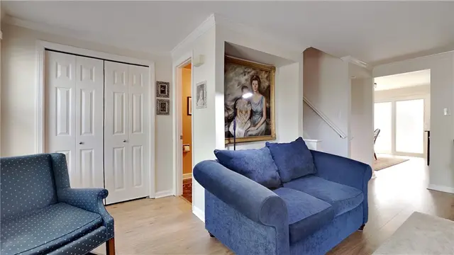 116 Inverness Dr. gallery image 8