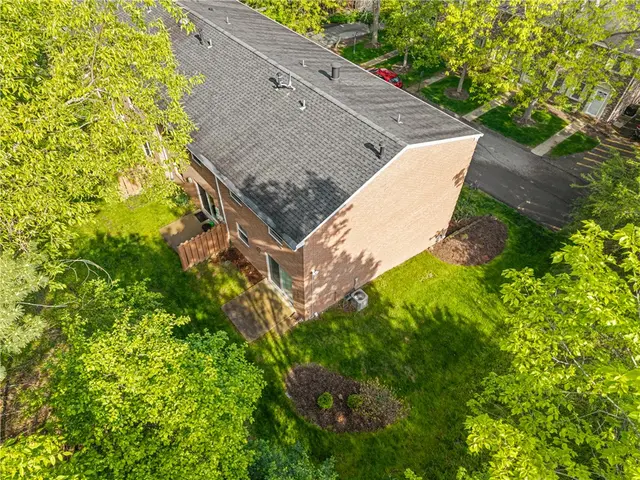 116 Inverness Dr. gallery image 13