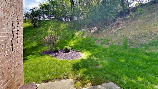 116 Inverness Dr. gallery image 14