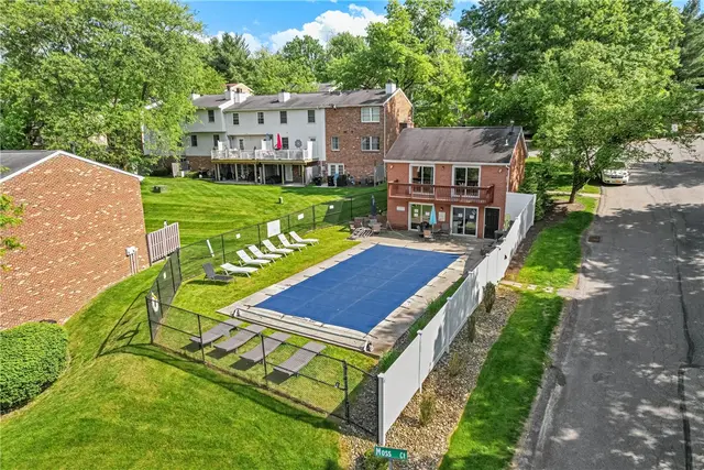 116 Inverness Dr. gallery image 25