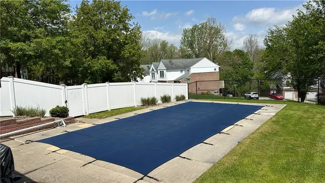 116 Inverness Dr. gallery image 34