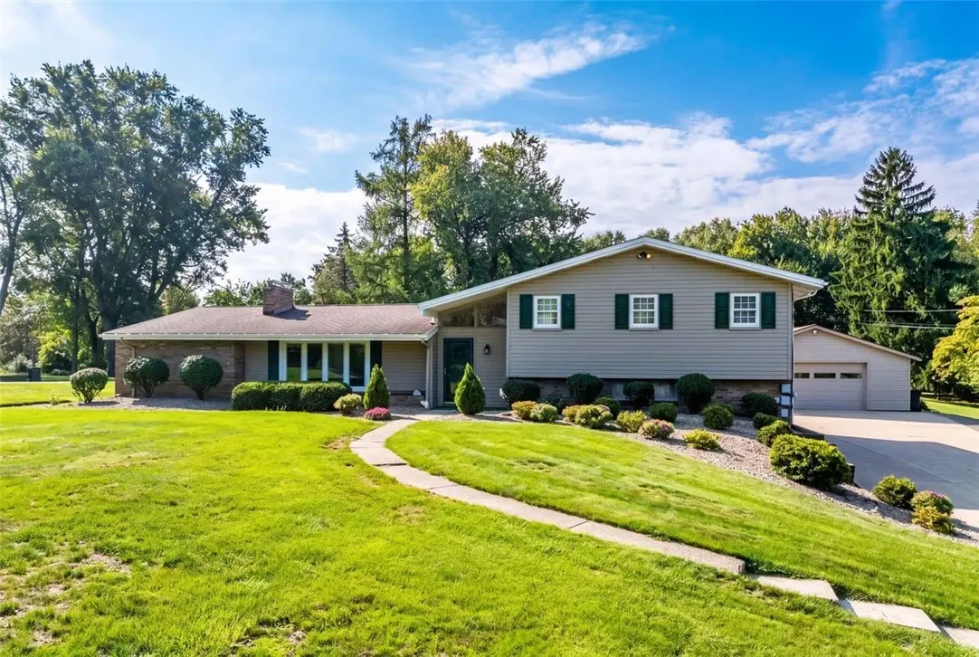 116 Meadowvue Dr