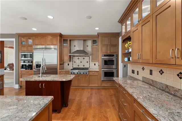 116 Mirage Drive gallery image 11