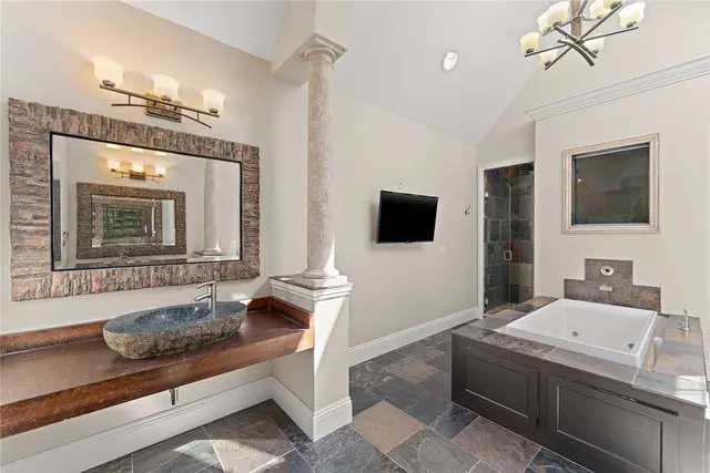 116 Mirage Drive gallery image 25