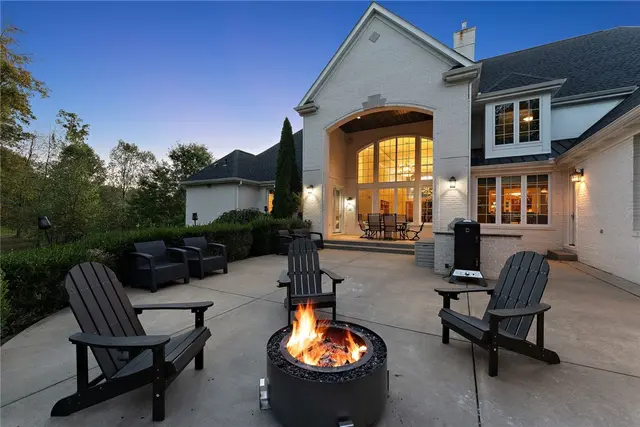 116 Mirage Drive gallery image 43