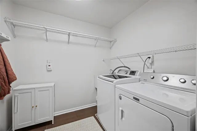 117 Linden Ct gallery image 4